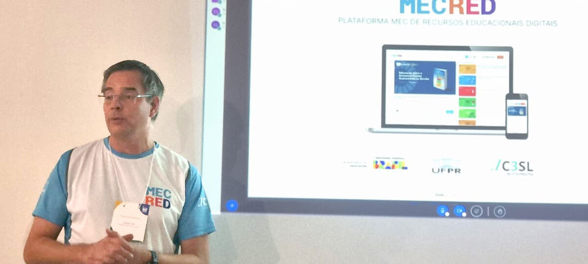 Pesquisador do C3SL apresenta plataforma MECRED no WRE2024