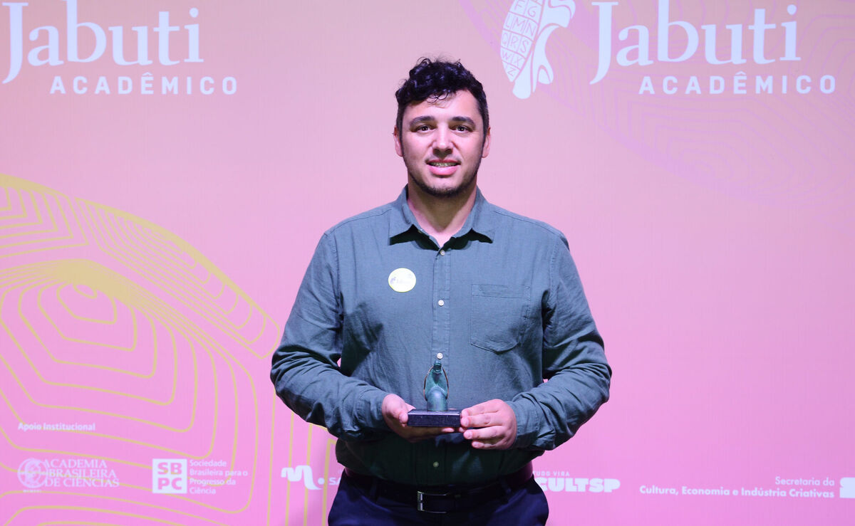 André Vignatti leva a profundidade da ciência da computação teórica ao Prêmio Jabuti